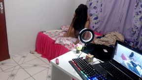 in the fur it eats me so tasty flakael