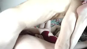 Me folla mi hermanastro antes de que nos pille mi madre (parte 2)