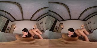Natural Babe Sophia Burns Cheats Her Hubby With Butler VR Porn