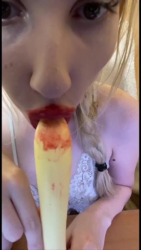Dildo Sucked Elza Cum