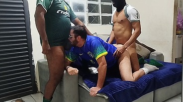 Futebol terminou com muita brhoteragem e macetada leitada Parte Final