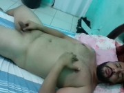 Novinho na Punheta falando putaria e gemendo