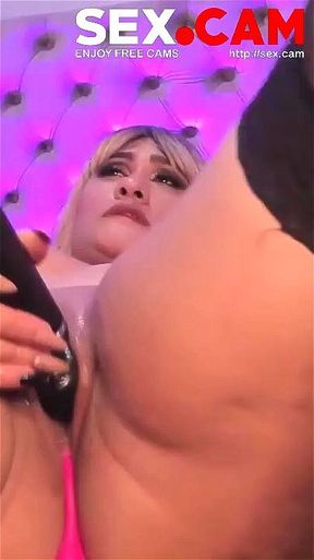 BBW wearing Stockings takes care of her Pussy
