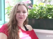 Ersties: Studentin aus Berlin vergnügt sich mit Lieblingstoy