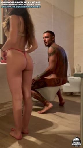 I fuck my petite 18 brunette step cousin in her parents bathroom _Ada Paradiso