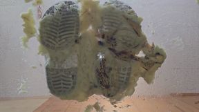 Chrissy underglass crocs crushing bananas