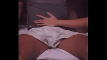 Mi compa&ntilde_ero de cuarto universitario hetero se deja tocar por prime vez y mi lo que pasa despues de una fiesta