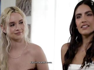 Teens Eat Out HAWT And Fit mother I'd like to fuck Stepmom