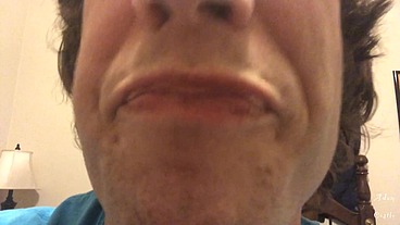 Giant Alpha Tries 2 Devour Shrunken Homo