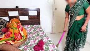 Komal fucked me twice in the morning, now this maid came from above and hit me, will you break my dick?