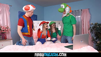 FamilyOrgasm - Stepsisters Reach 1 Million Viewers with Brothers