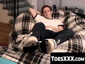 ToesXXX.com - Jarrod's jerk off session ends with a cum explosion orgasm