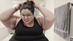 Plump Paradise: Snack n Chat (WMV)