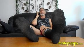 Richard Lennox flashes his hairy hole and rubs his shaft while dirty talking with a f