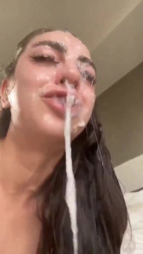 Amateur solo girl gets off on hardcore homemade action