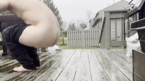 Rain-soaked Muscle Jerk Explosive Outdoor Cum Under the Storm