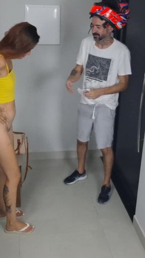 Married Woman Receives Naked Delivery Man