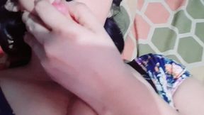 lesbiana tomada y se graba y envia video a su novia pero se confunde y se lo envia al tio, real casero amateur