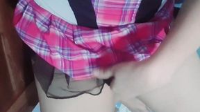 lesbiana tomada y se graba y envia video a su novia pero se confunde y se lo envia al tio, real casero amateur