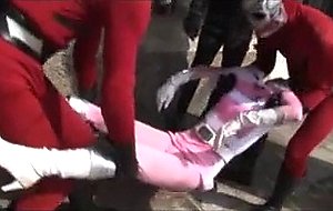 Injured heroine