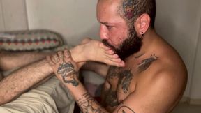 alex me fez uma massagem e encheu meu cu de leite