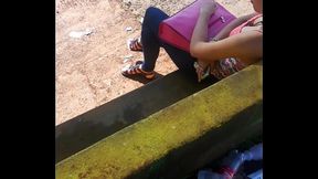 Peitinho gostoso da novinha na feira do Sia Df