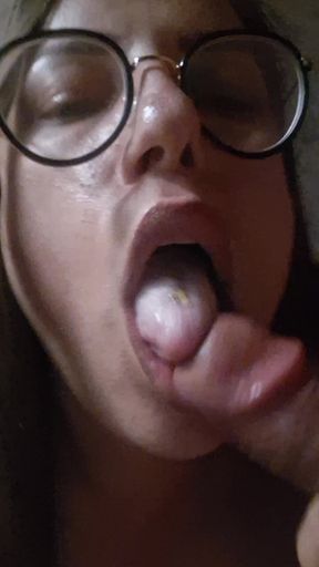 Blowjob MILF Short