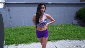 Sexy amateur chick Jasmine Vega opens her legs for a quickie