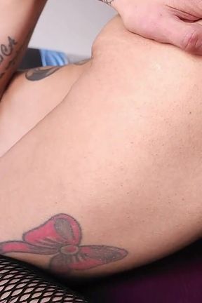 Anal Initiation to Wanderxlustury