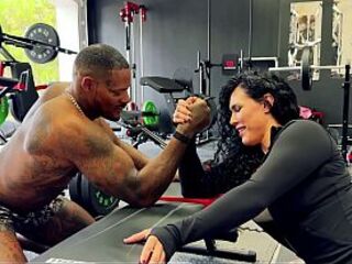 Jason Luv Drills his BBC into Bianca Bailee's Little Snatch
