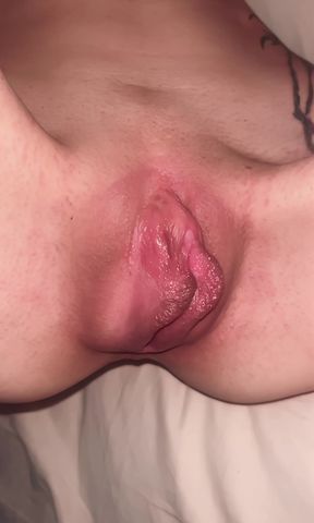 slapping pumped pussy in slow motion