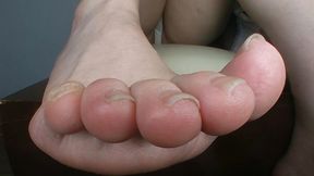 Maid Yurino's close up toes (Tiny3DX 23)