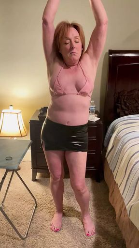 Mature wife takes a dare!
