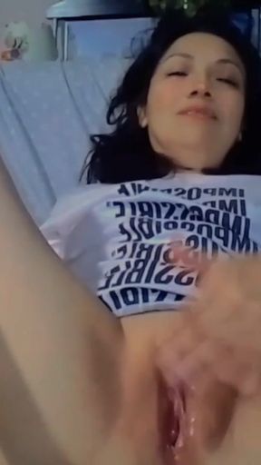 It's impossible not to get turned on watching this video that the beautiful dulceivanka made for you.   Clip 1
