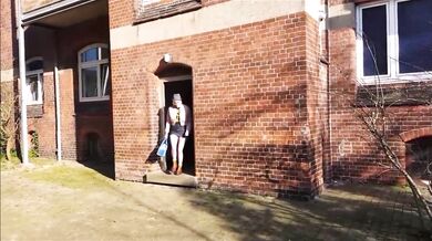 Lynn-Tonic - Plug Walk