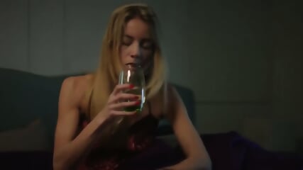 Gloved And Masked Women  Kinky4Ever