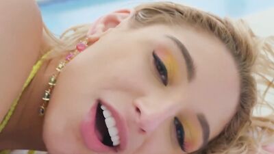 Horny stallion Isiah Maxwell is ramming Abella Danger's tight asshole