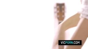 First-time teen Asian Alexia Anders′ tight pussy✌ receives cum-loaded creampie invasion