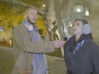 INTENSE SQUIRTING ORGASM - Veronica Leal Wets The Entire Room