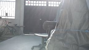 Excibiendo mi culo abierto y caliente