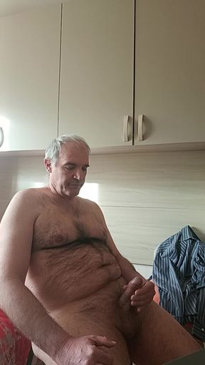 A Sudden Desire to Give Me a Handjob with a Nice Final Cumshot