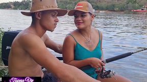 tigresa vip sai pra pescar com miia thalia com dois guia de pesca mais no final elas queria mesmo sexo (parte1)