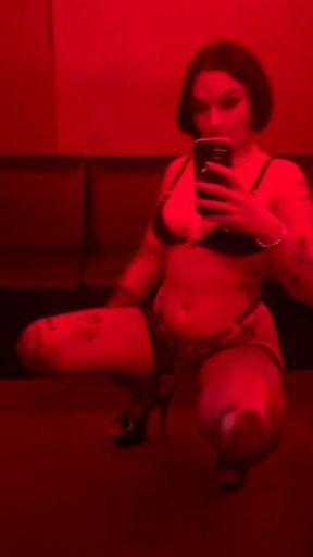 Let your Mistress dance