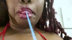 Sexy Giantess enjoys her Teenie Gum 1080 smaller