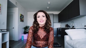 Vivianne Desilva sucks thick throbbing cock until it explodes on her face