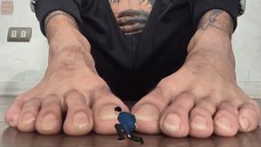 Giant man long toenails worship and foot domination