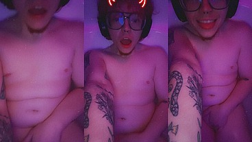 Needy Boy in the Bath FTM