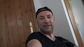 il aime les mecs a grosse bites