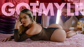 Thick mature milf Kourtney lustfully reveals body to stepson in raunchy bedroom encounter