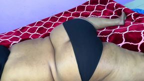 egyptian hot beautiful tall muslim girl without abaya & dress fully naked on stepdad d bed! & he see her naked ass & start masturbation